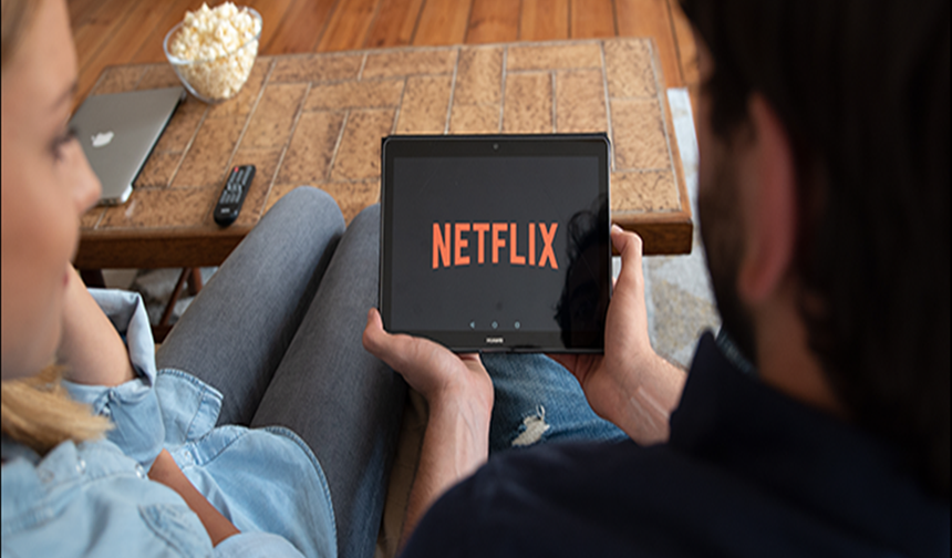 Netflix, hesabınızı paylaştığınızı biliyor ve sizden ücret almaya başlayabilir