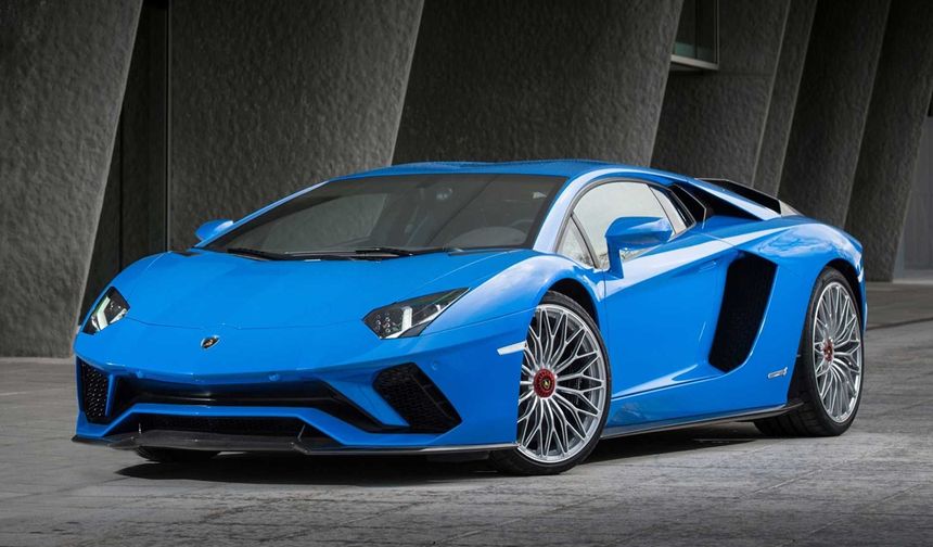 Lamborghini Aventador Son 2022 incelemesi